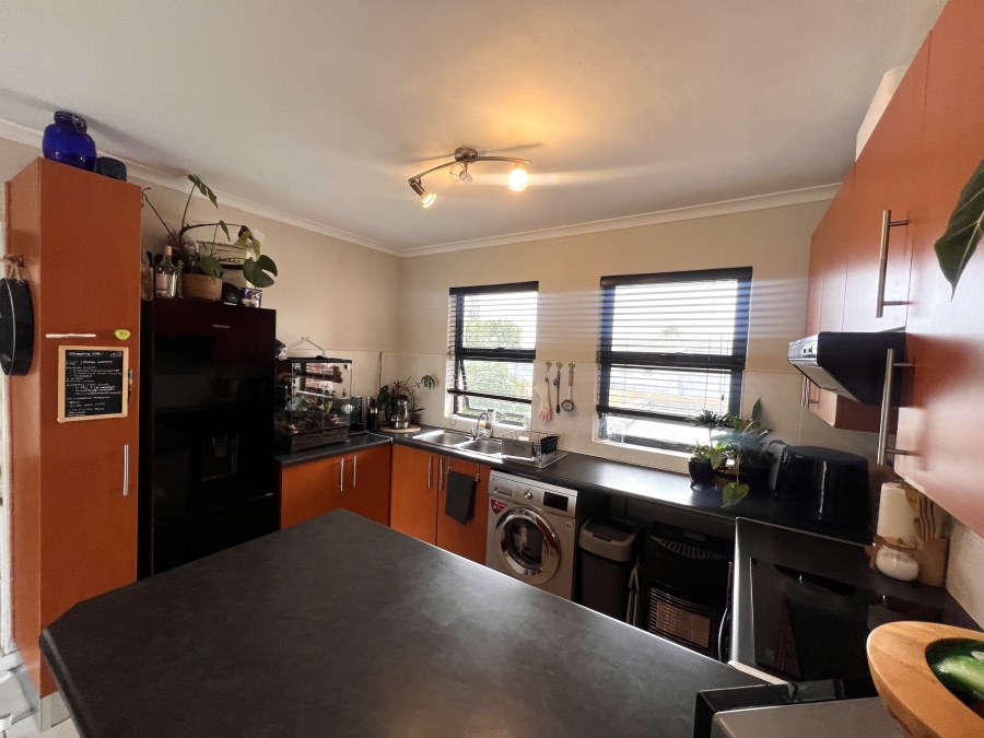 2 Bedroom Property for Sale in Royal Ascot Western Cape